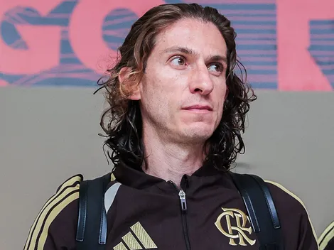 Filipe Luís volta a ganhar força no Chelsea após eliminação dos ingleses