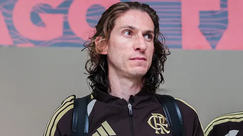 Filipe Luís livre no mercado após deixa o comando do Flamengo