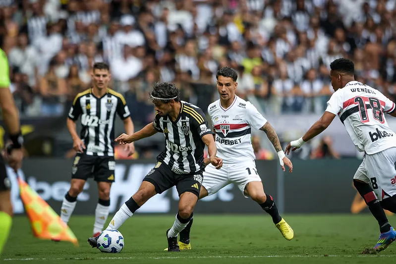 Atlético-MG e São Paulo se enfrentam pelo Brasileirão. Foto: Pedro Souza/Atlético-MG
