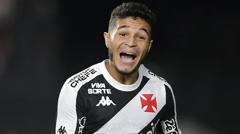 Meia teve altos e baixos - Foto: Thiago Ribeiro/AGIF.