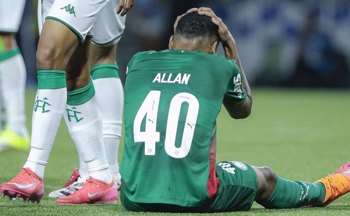 Allan é único pendurado do Palmeiras contra Botafogo e corre risco de desfalcar time no Choque-Rei