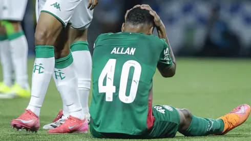 Allan precisa ter cuidado contra Botafogo para não desfalcar Palmeiras contra o São Paulo no fim de semana