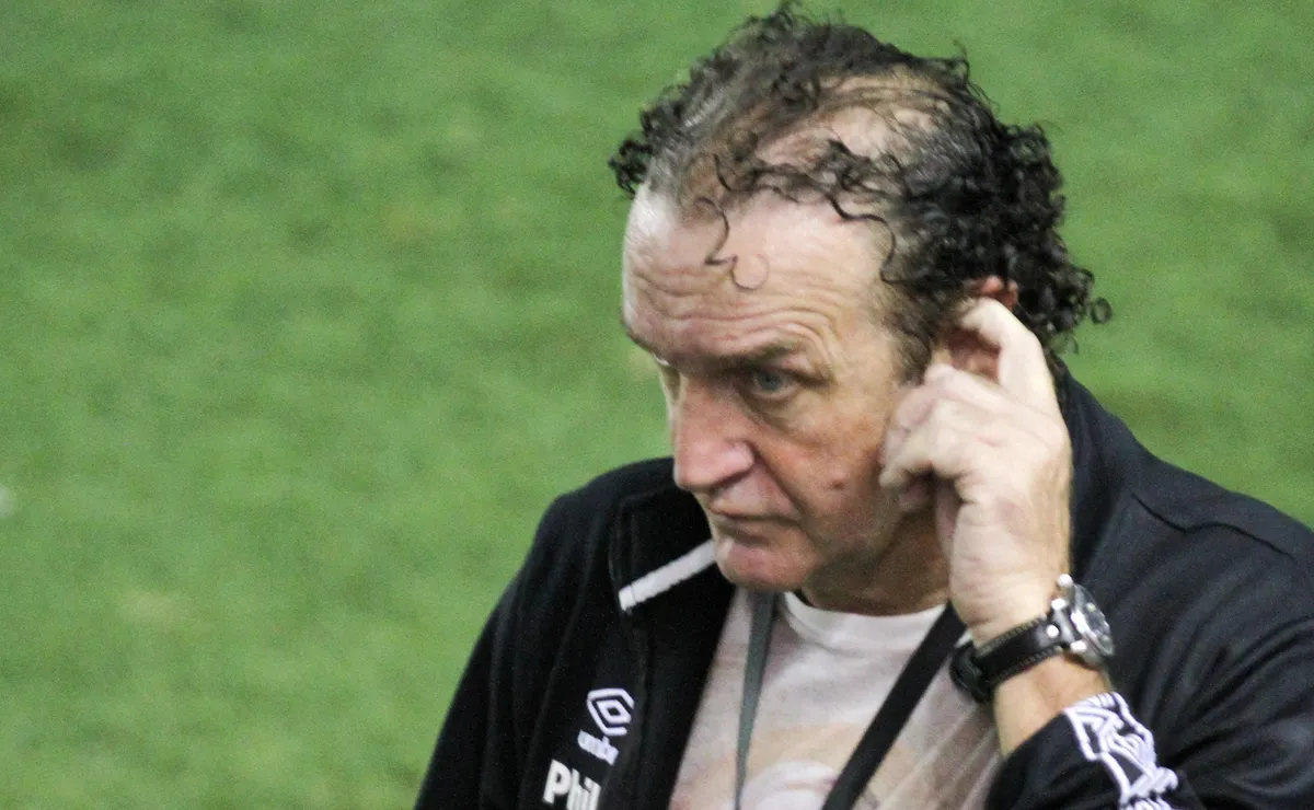 Santos se preocupa com repercussão negativa e pode desistir de contratar Cuca