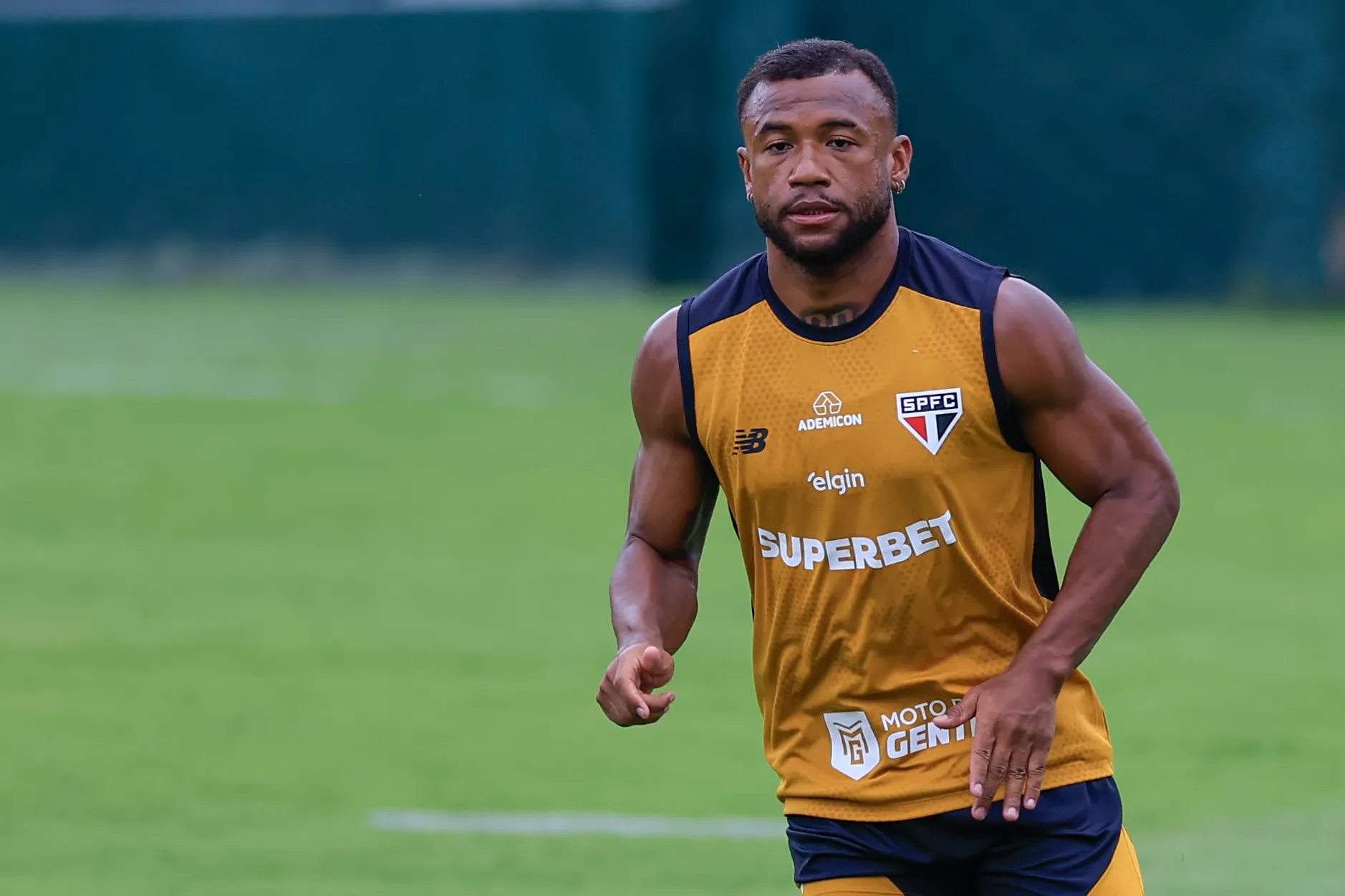 Volante Luan também não terá contrato renovado para 2027 no CT da Barra Funda – Foto: Marcello Zambrana/AGIF