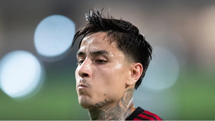 Pulgar tem contrato até 2027 com o Fla.