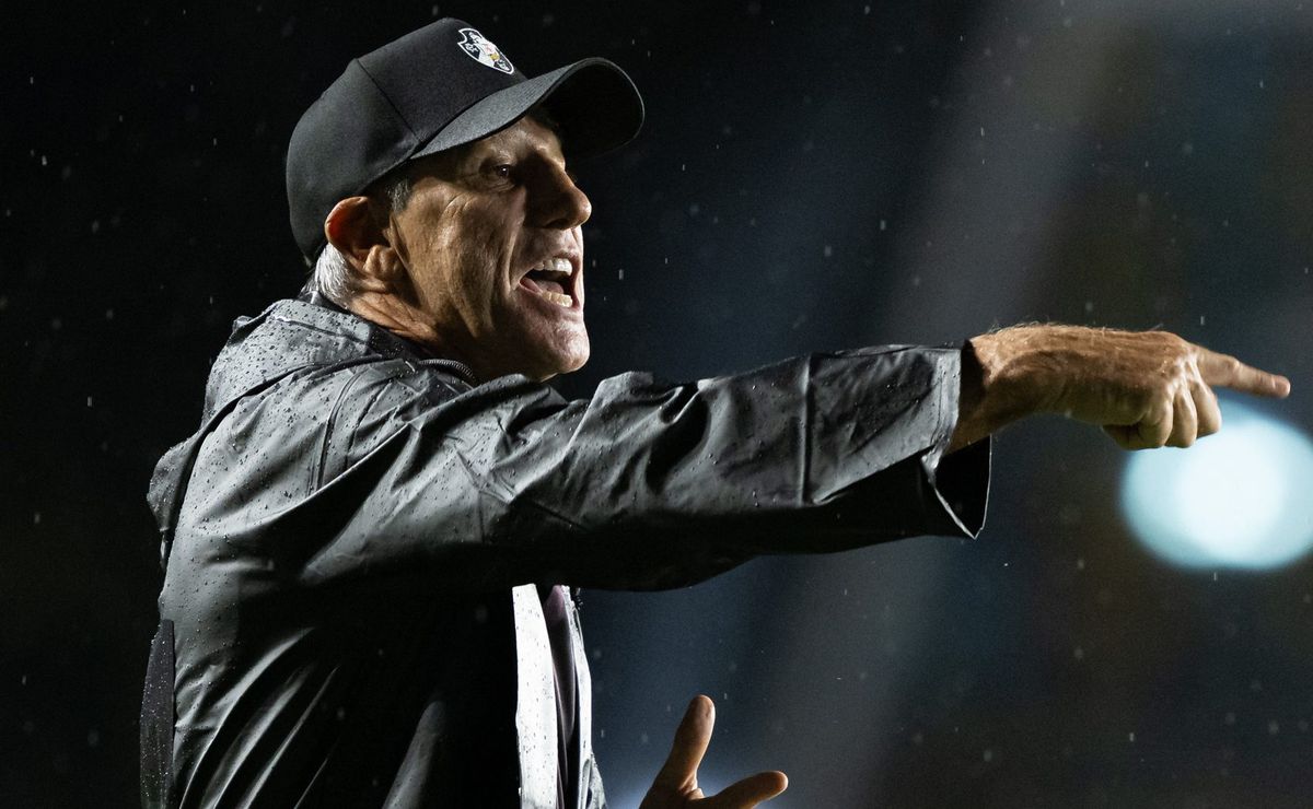 Renato Gaúcho tem vantagem contra o Fluminense e tenta manter retrospecto no comando do Vasco