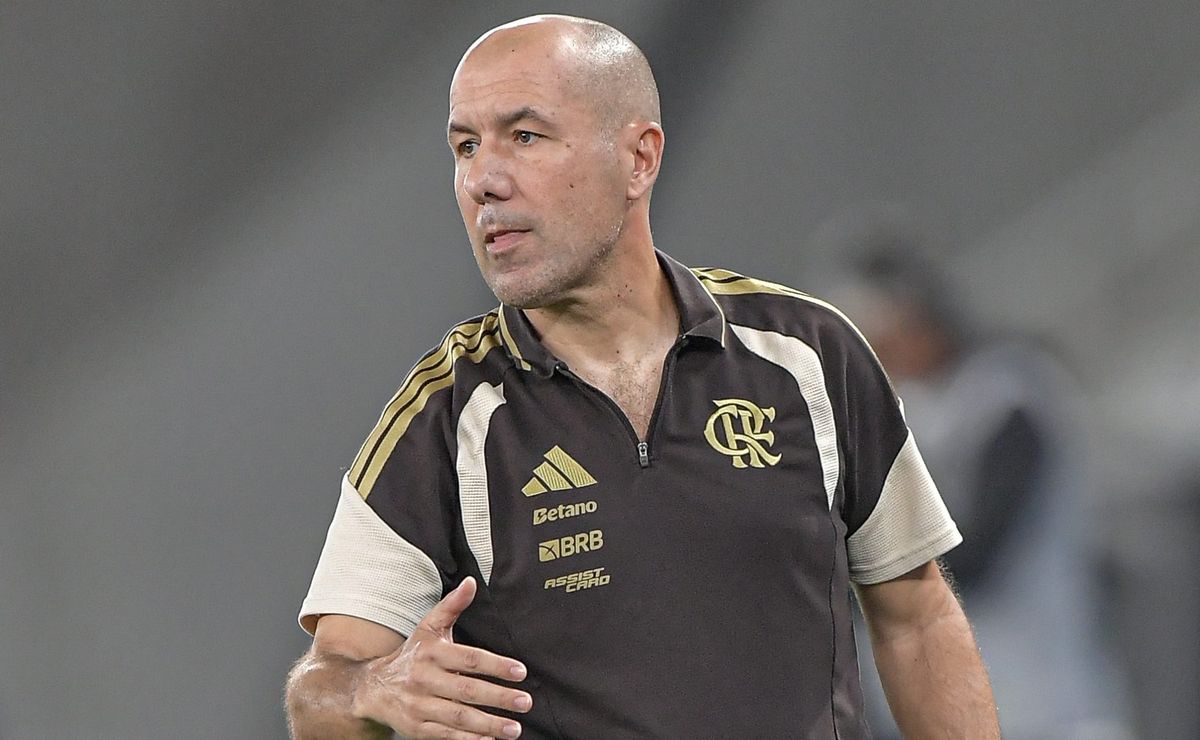 Leonardo Jardim é único técnico recente do Flamengo sem sofrer gols nos três primeiros jogos