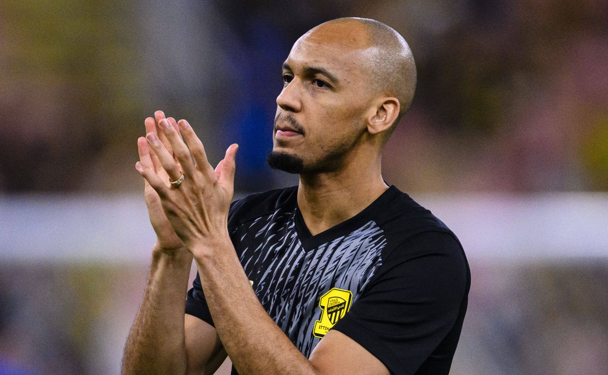 Leila assume negociação e Palmeiras faz ofensiva para fechar com Fabinho após a Copa do Mundo