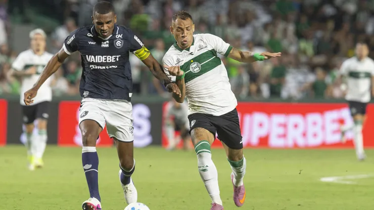 Marllon, zagueiro do Remo, projeta duelo contra o Flamengo e elogia o rubro-negro. Foto: Hedeson Alves/AGIF
