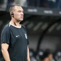 Corinthians tem saída de preparador físico e mudanças na comissão