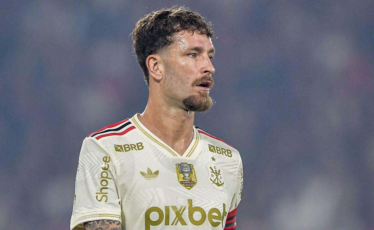 Léo Pereira ganha mais força no West Ham após convocação de Ancelotti e Flamengo liga alerta