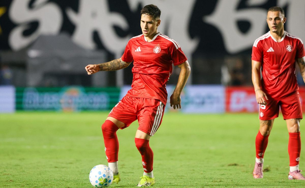 Inter é superior, sai na frente, mas cede empate ao Santos em jogo movimentado