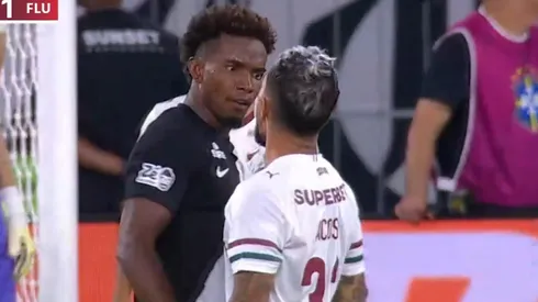 Thiago Mendes e Lucho Acosta se desentendem. Foto: Reprodução/TV Globo