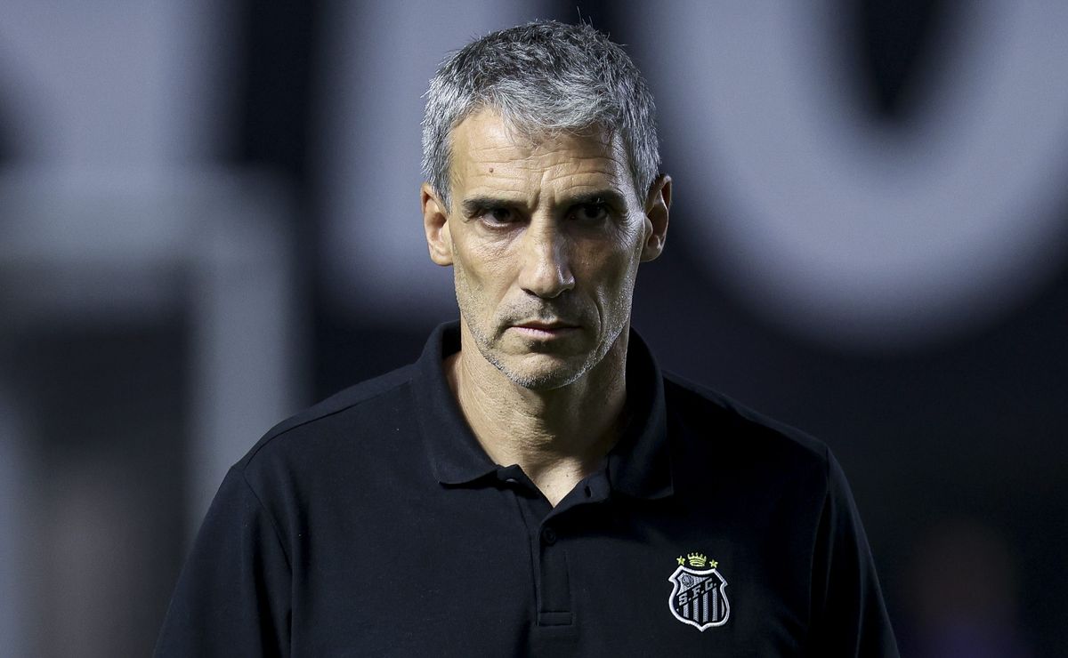 Vojvoda vai mal em Santos x Internacional, desempenho preocupa e demissão tem pressão aumentando
