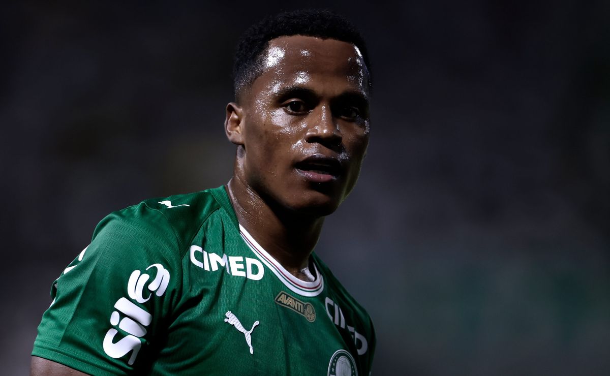 Pressão imposta a Arias faz Abel Ferreira desabafar sobre importância do processo de adaptação ao Palmeiras