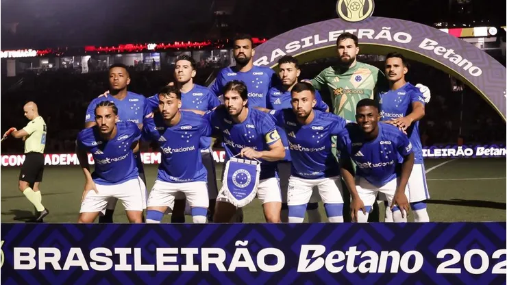 Equipe titular do Cabuloso na noite de ontem (18)