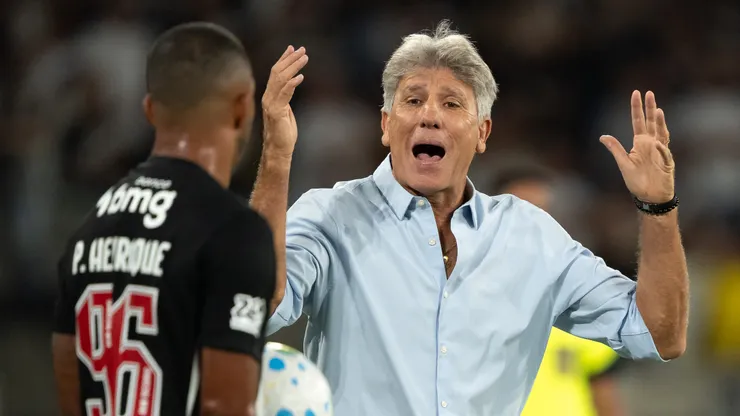 Renato conversa com Paulo Henrique durante o duelo contra o Fluminense, mas conversa séria aconteceu em sua chegada - Foto: Jorge Rodrigues/AGIF