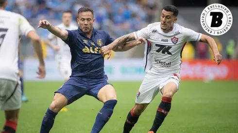 Grêmio enfrenta o Vitória pelo Brasileirão. Foto: Maxi Franzoi/AGIF