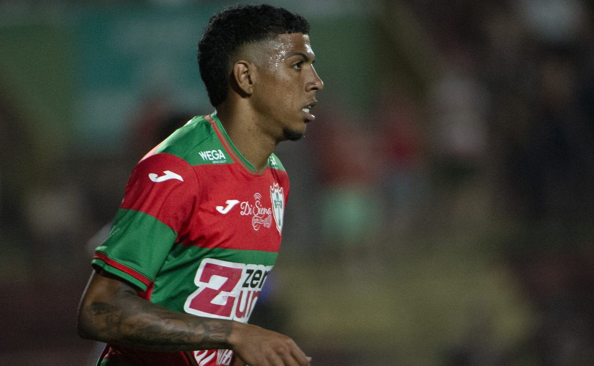 Maceió é colocado na mesa do Corinthians e contratação é recusada pela diretoria nos bastidores