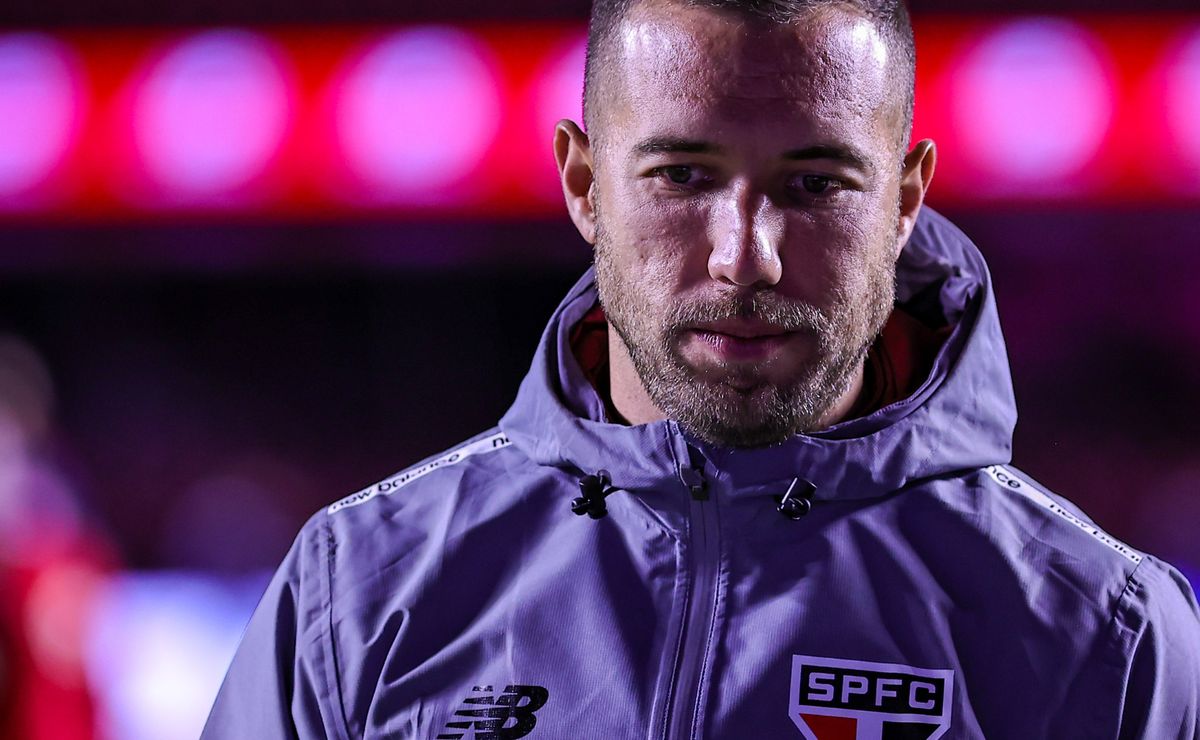 Allan Barcellos ainda não iniciou transição ao profissional do São Paulo