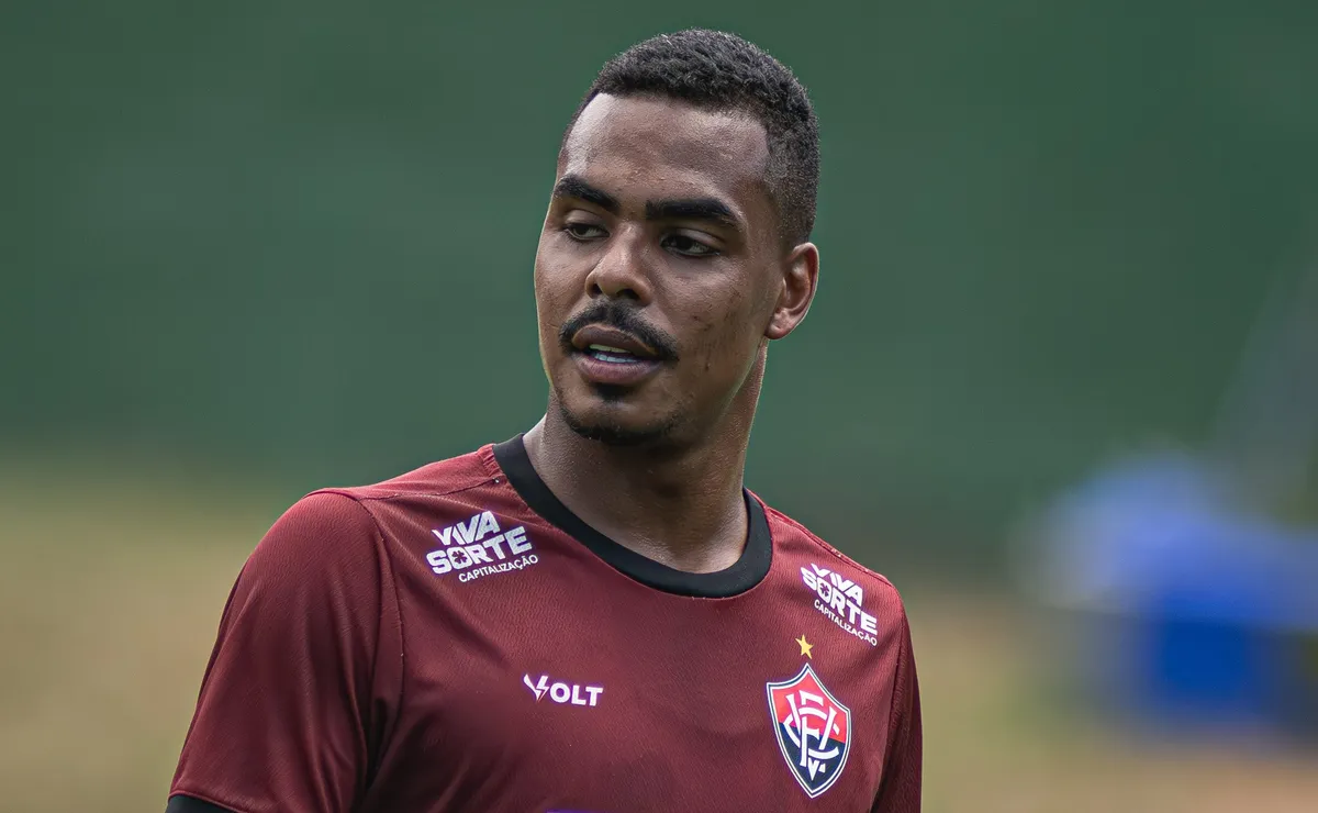 Caíque Gonçalves Expressa Sentimentos ao Analisar Confronto entre Grêmio e Vitória na Série A