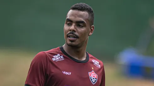 Caíque durante treinamento do Leão