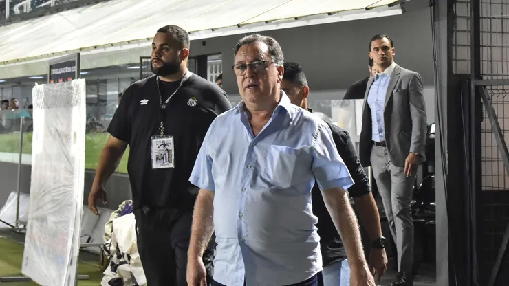 Santos troca comando mais uma vez e amplia sequência de técnicos na gestão Marcelo Teixeira - Foto Jota ErreAGIF