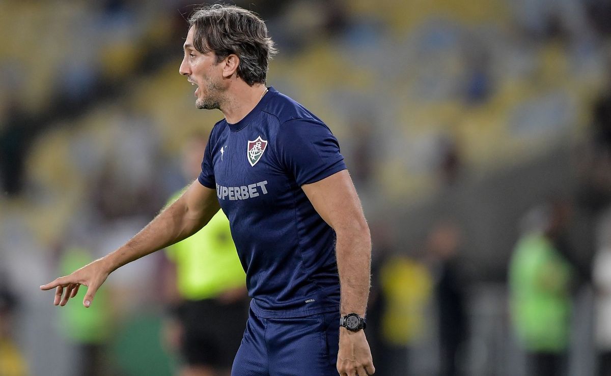 Fluminense sofre pelo alto outra vez e sequência expõe falha defensiva recorrente