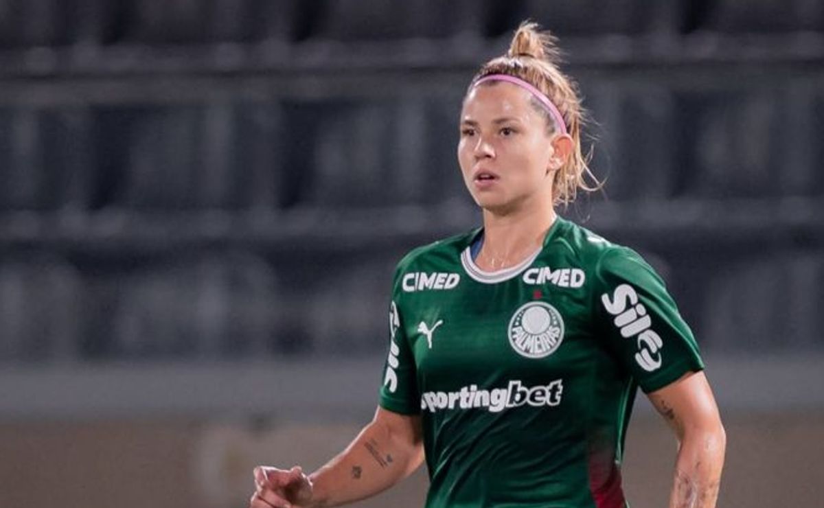 Fê Palermo celebra boa fase do Palmeiras e reforça confiança para sequência do Brasileirão Feminino