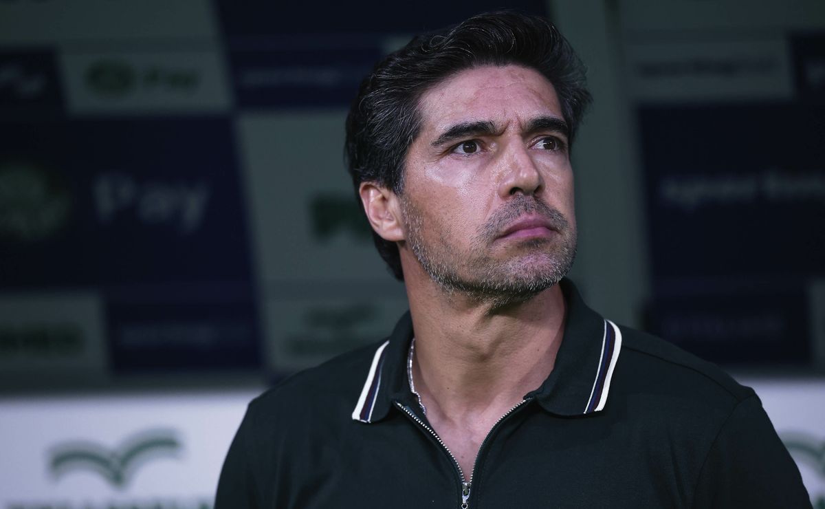 Abel Ferreira se torna o técnico do Palmeiras com mais jogos em casa, superando Vanderlei Luxemburgo