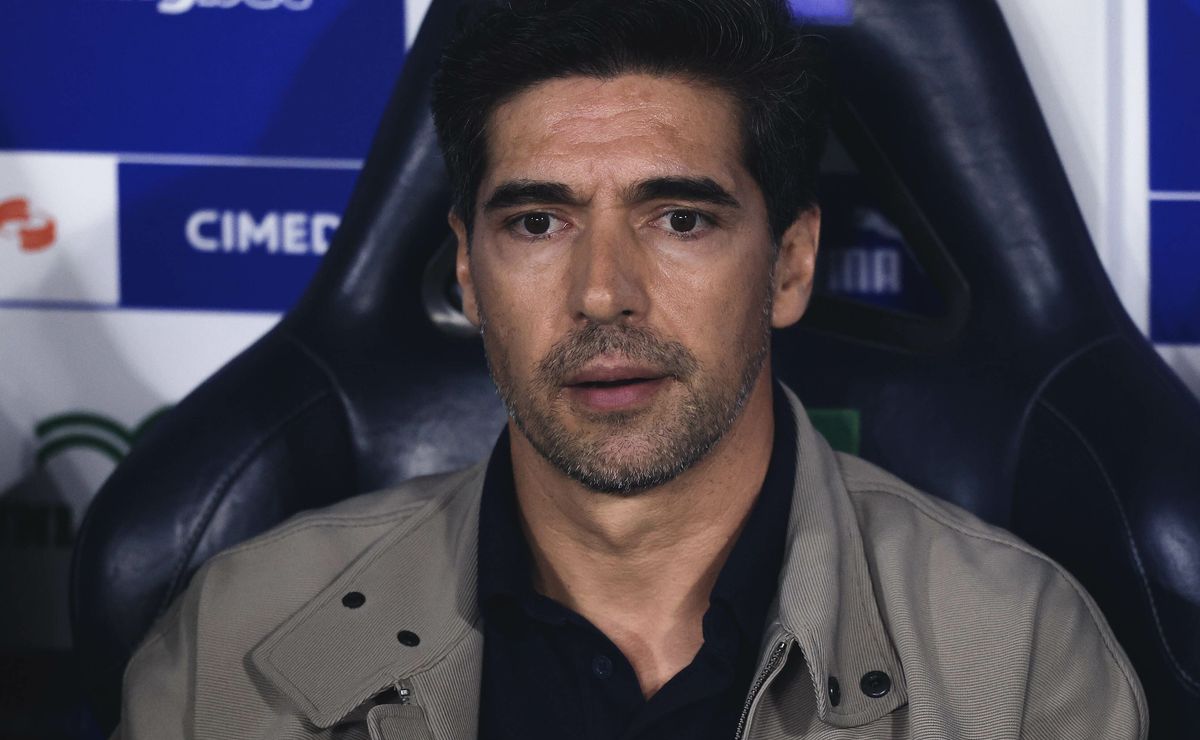 Abel Ferreira cita Cruzeiro em coletiva e destaca competitividade do Brasileirão: “Só fazer as contas”