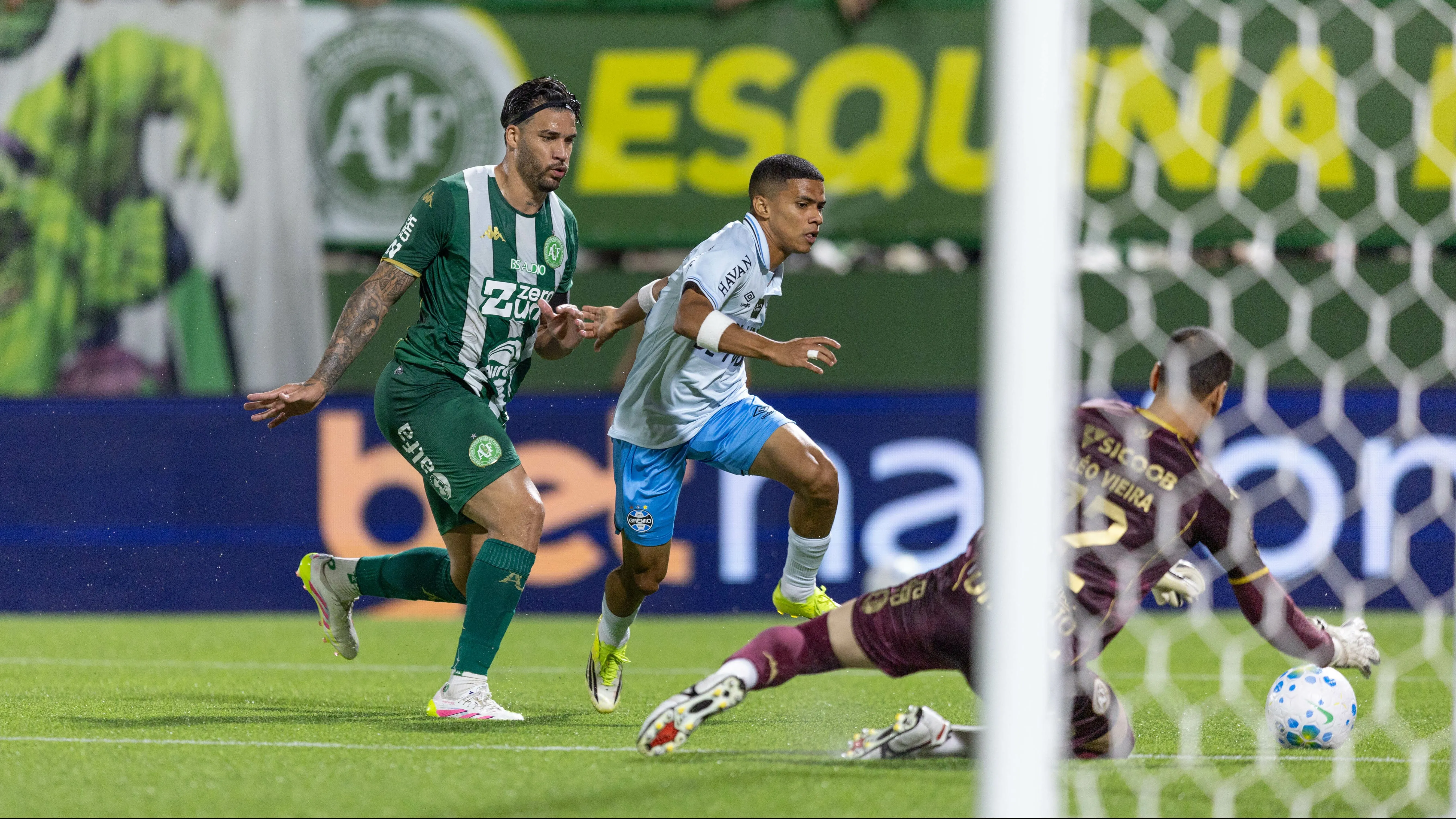 Grêmio vem de empate contra a Chapecoense. Foto: Liamara Polli/AGIF