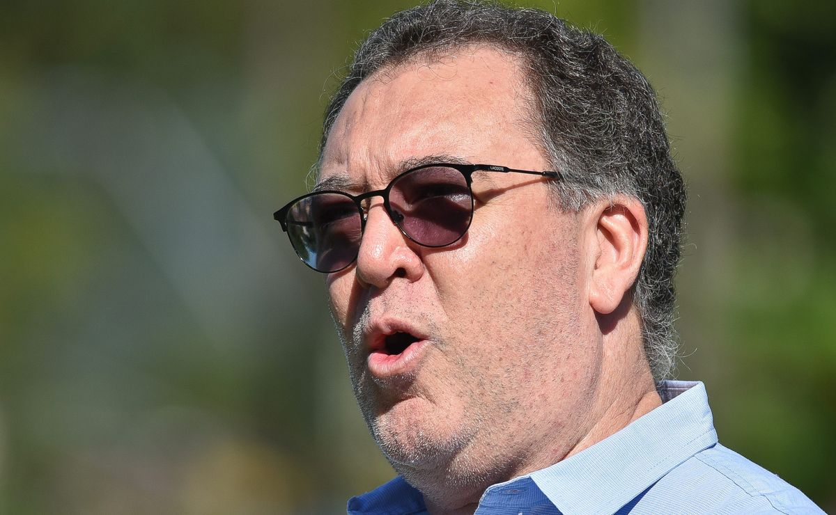 Marcelo Teixeira defende contratação de Cuca após críticas no Santos: “Conhece os bastidores”