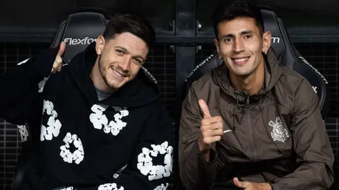 Corinthians ofereceu Angileri (à direita) ao Santos em troca por goleiro João Paulo, mas Peixe não se empolgou