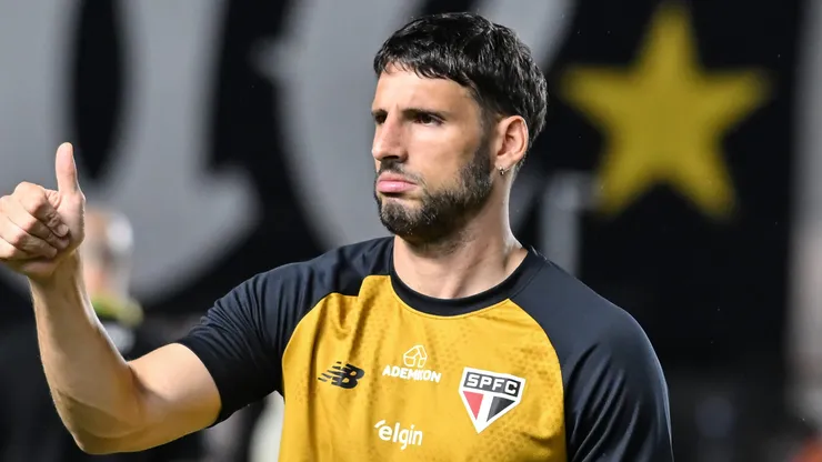 Calleri é observado pelo Flamengo.