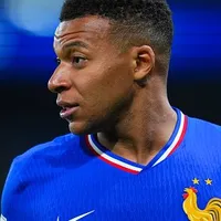 Mbappé é convocado pela França para enfrentar Brasil em amistoso