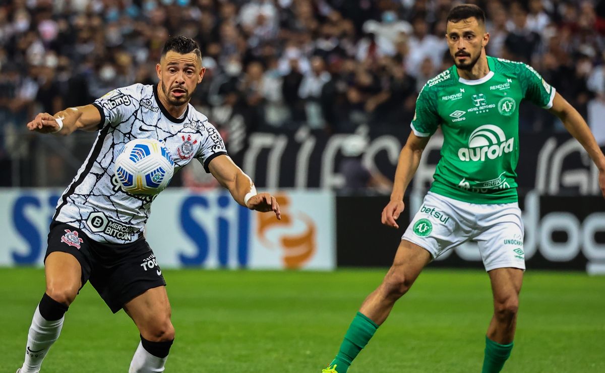 Chapecoense x Corinthians: inteligência artificial projeta empate na Arena Condá pelo Brasileirão