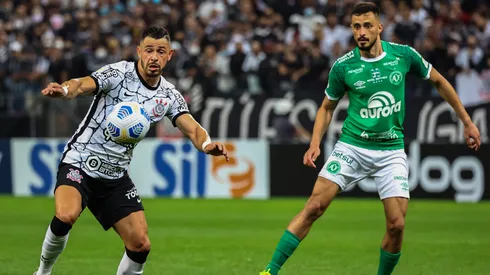 Chapecoense e Corinthians se enfrentaram pela última vez em 2021