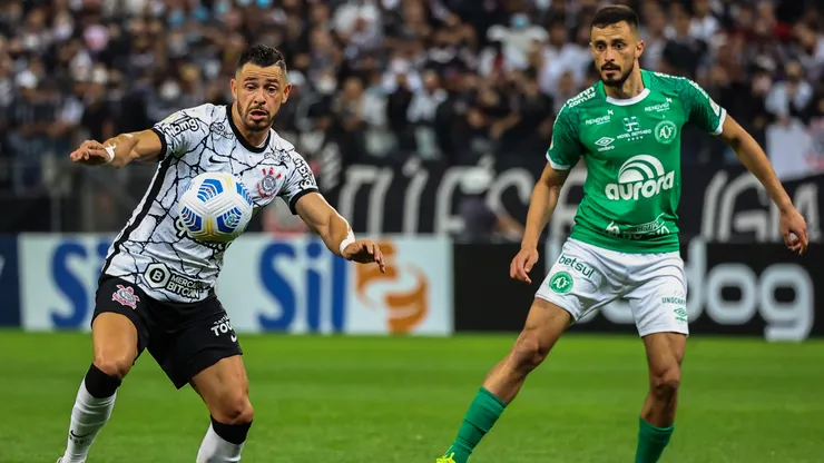 Chapecoense e Corinthians se enfrentaram pela última vez em 2021