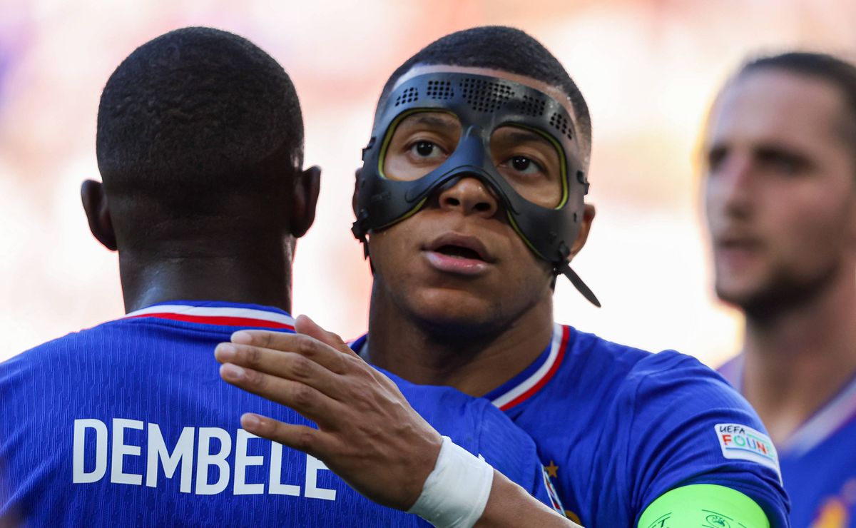 França divulga convocados para amistoso contra Brasil com Mbappé e Dembelé; veja lista