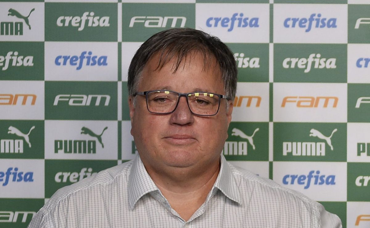 Anderson Barros ‘desce a lenha’ no São Paulo antes do clássico e acusa rival de oportunismo