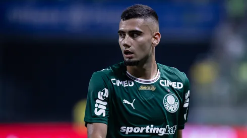 Andreas Pereira jogador do Palmeiras durante partida contra o Botafogo no estadio Arena Allianz Parque pelo campeonato Brasileiro A 2026. Foto: Ettore Chiereguini/AGIF