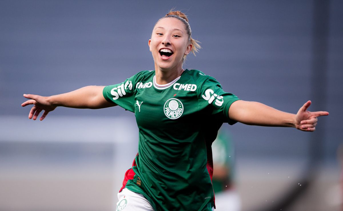 Gaby Tomé celebra boa fase no Palmeiras após gol em clássico no Brasileirão Feminino Sub-20