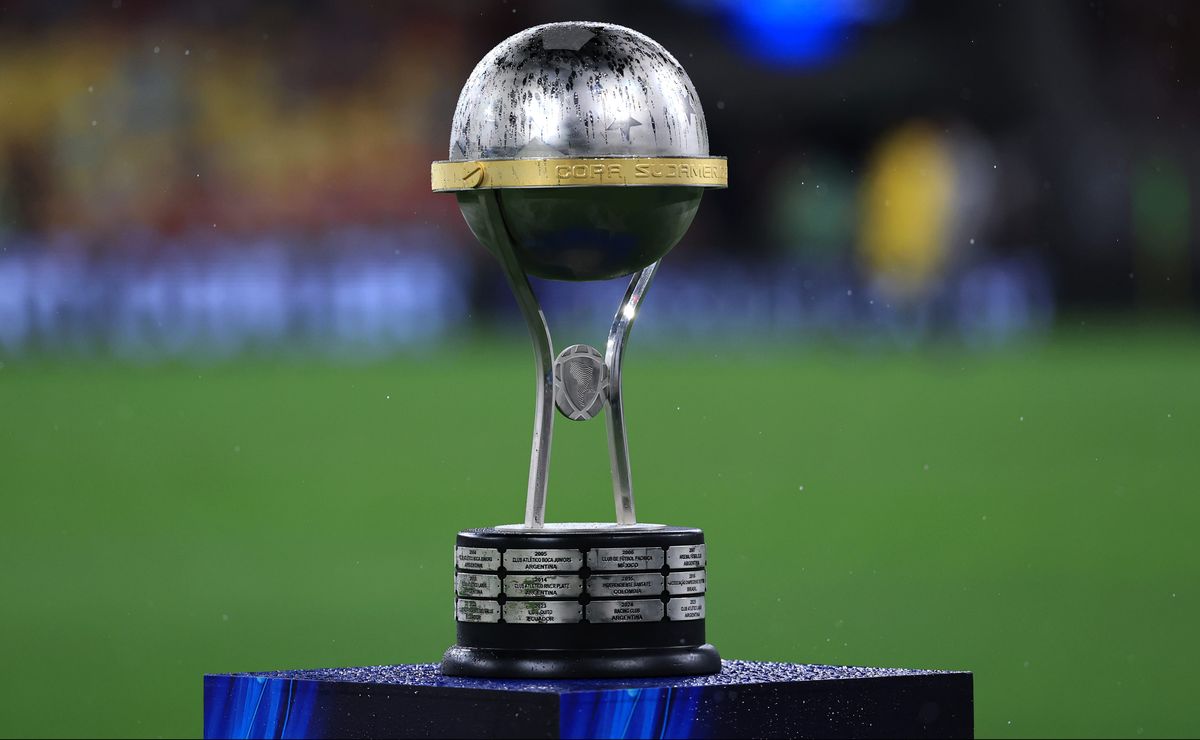 Com Botafogo, Santos e Bragantino pegando “pedreiras”, veja como ficaram os grupos da Sul-Americana