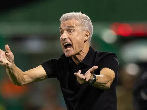 Luís Castro projeta Vasco x Grêmio e revela vantagem do rival