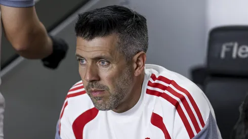 Pezzolano está pressionado no cargo. Foto Ricardo Moreira/Getty Images