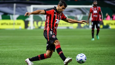 Raul (Vitória) durante jogo contra o Palmeiras, no dia 19.11.2025. Foto: SPP Sport Press Photo. /Alamy Live News