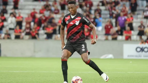 Leo Pelé (Athletico-PR) durante jogo contra o Londrina, no dia 22.02.2026. Foto: Robson Mafra/AGIF