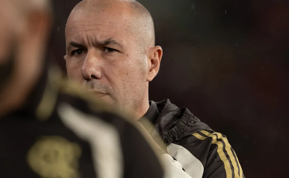 Flamengo tem desfalques no meio e Leonardo Jardim é obrigado a mudar escalação na Libertadores