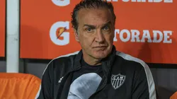 Treinador estava livre no mercado - Foto: Marcello Zambrana/AGIF.